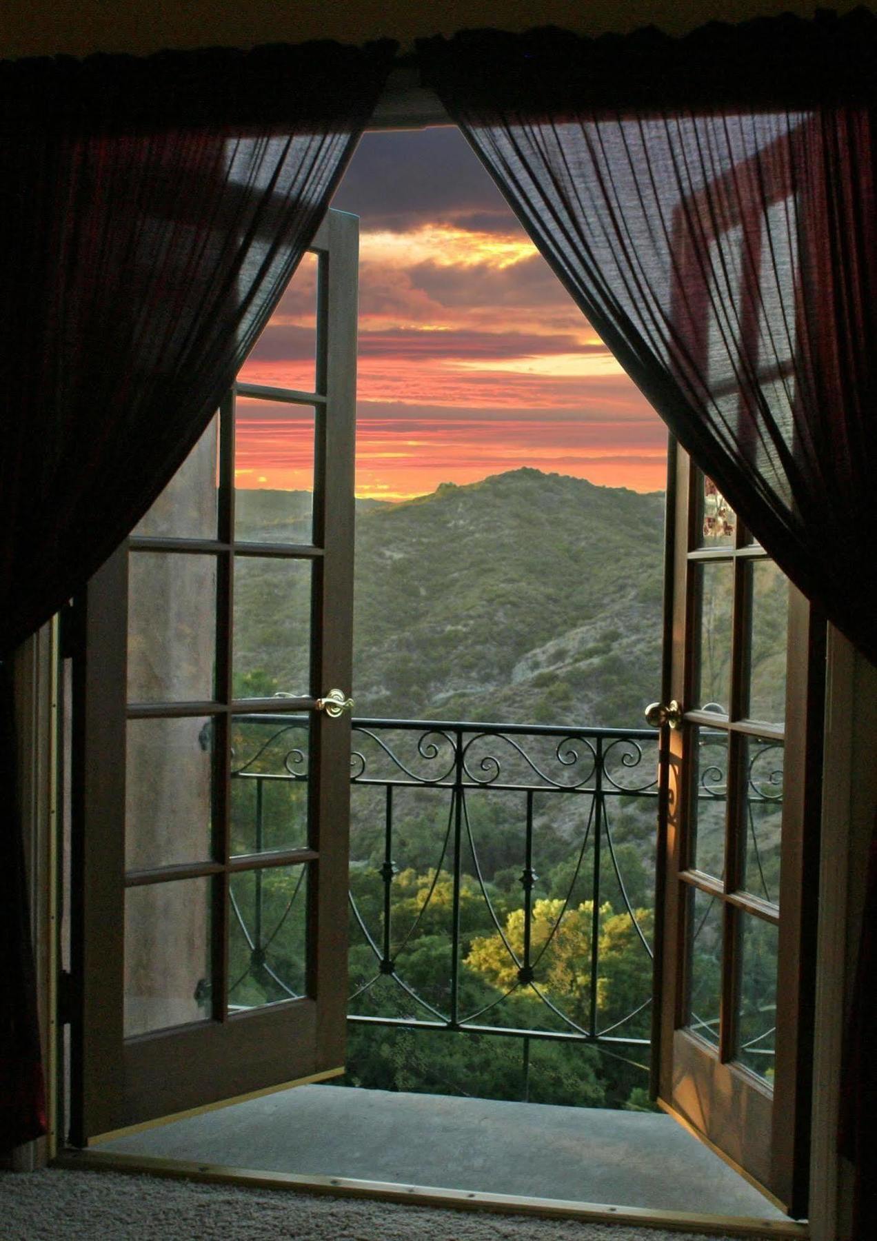 Topanga Canyon Inn Bed And Breakfast Exterior photo